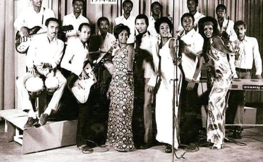 Somali ‘Motown’ era picture.  How many of these famous singers can you name?