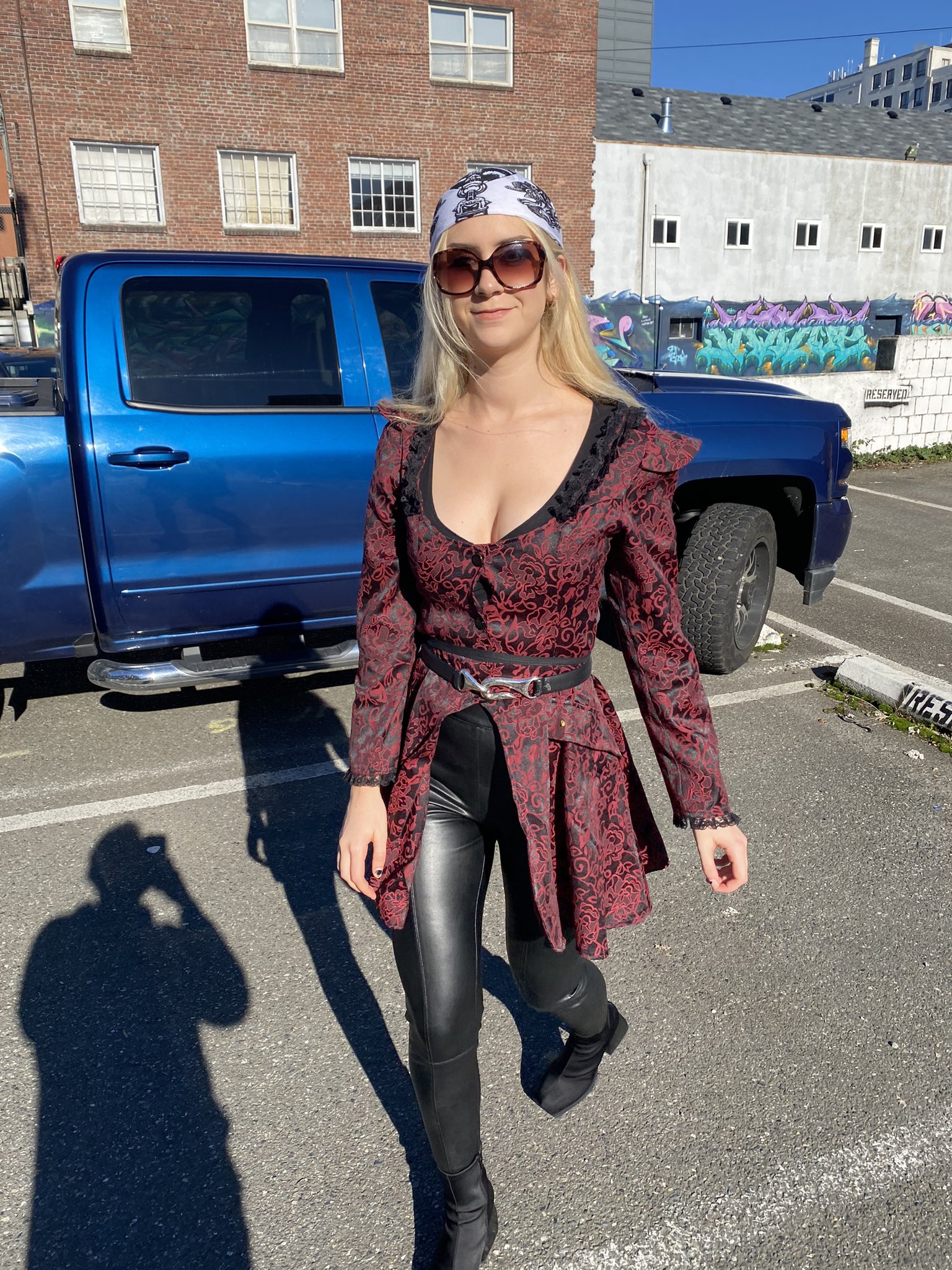 TW Pornstars - 2 pic. Charlotte Louren. Twitter. happy halloweeeeeen 🏴