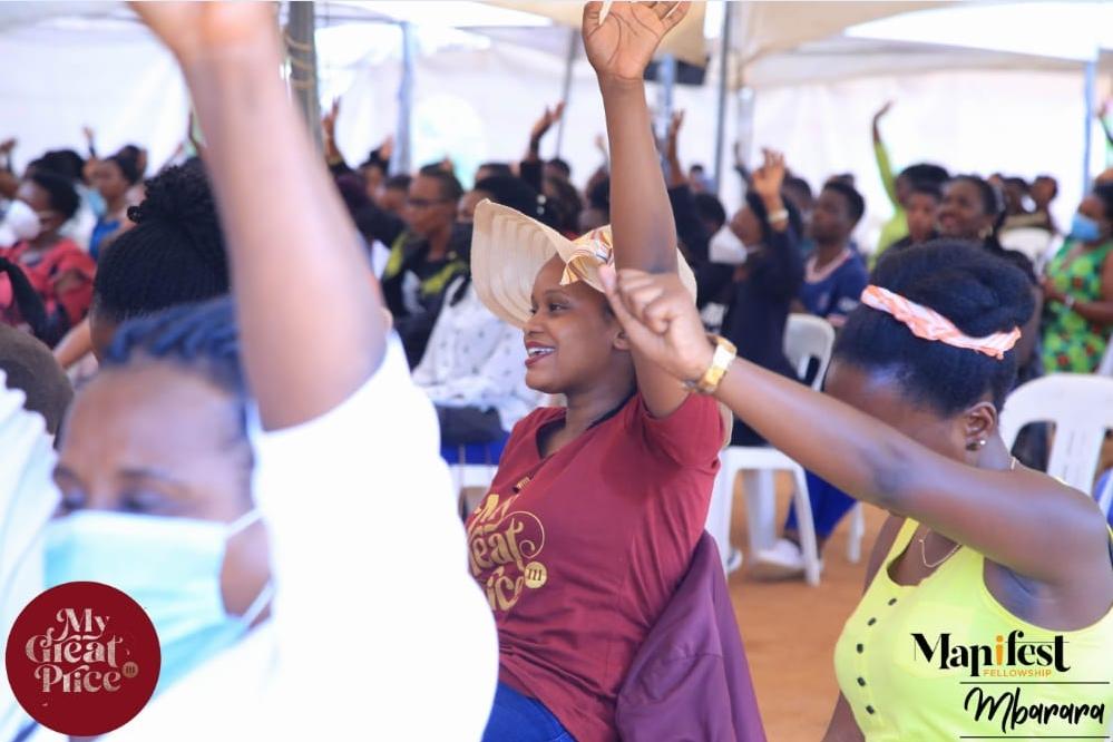 revelation375's tweet photo. Romans 8:34
KJV Who is he that condemneth? It is Christ that died, yea rather, that is risen again, who is even at the right hand of God, who also maketh intercession for us.
#Love, #Actsup, #Revelationfellowship, #H4Cministry https://t.co/SrYFFVthCw