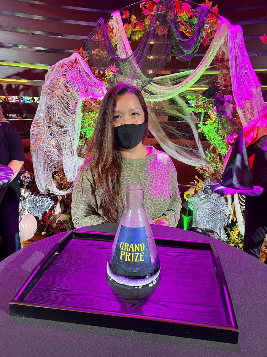 Yaamava's tweet photo. A spook-tacular day for Club Serrano member, Gao! 👻🎉 Congratulations on the GRAND PRIZE of $16,900 Free Play! Drawing details here >> https://t.co/AxTBN8eexp #Drawing #Winner #HappyHalloween #Yaamava #AllThrill https://t.co/WXPpseeesS