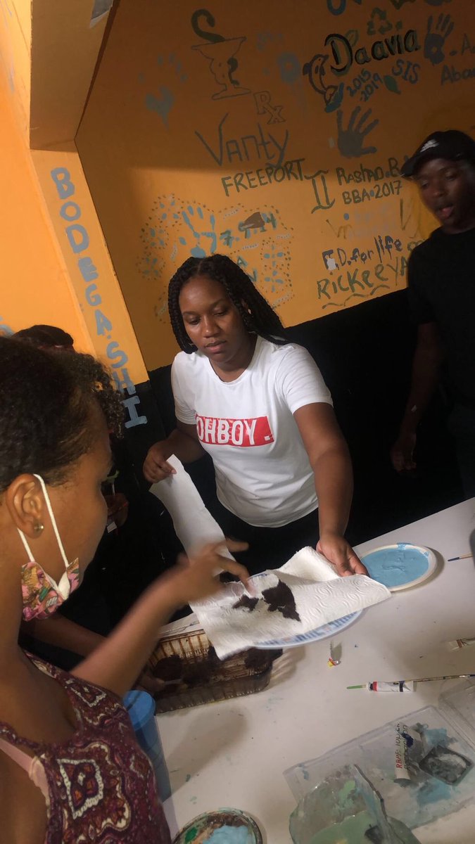 rha_ub's tweet photo. With such a busy semester, let's recap on September's #RHA21 Week where we hosted a few events , one being our annual "Leave Your Mark" event. 
Residents, new and old, had an opportunity to leave their handprints and signature on the wall. 

Was definitely a success. https://t.co/YIzGVwvR9B