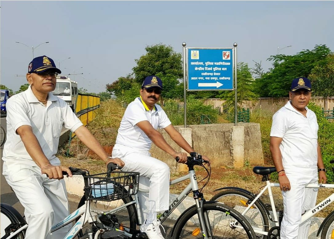 National Unity Day observed in CRPF Chhattissgarh Sector HQ at Raipur ...
National Unity pledge administered to all and a bicycle 🚲rally was organized...
#NationalUnityDay2021
<a href="/crpfindia/">🇮🇳CRPF🇮🇳</a> 
<a href="/HMOIndia/">गृहमंत्री कार्यालय, HMO India</a> 
<a href="/PMOIndia/">PMO India</a>