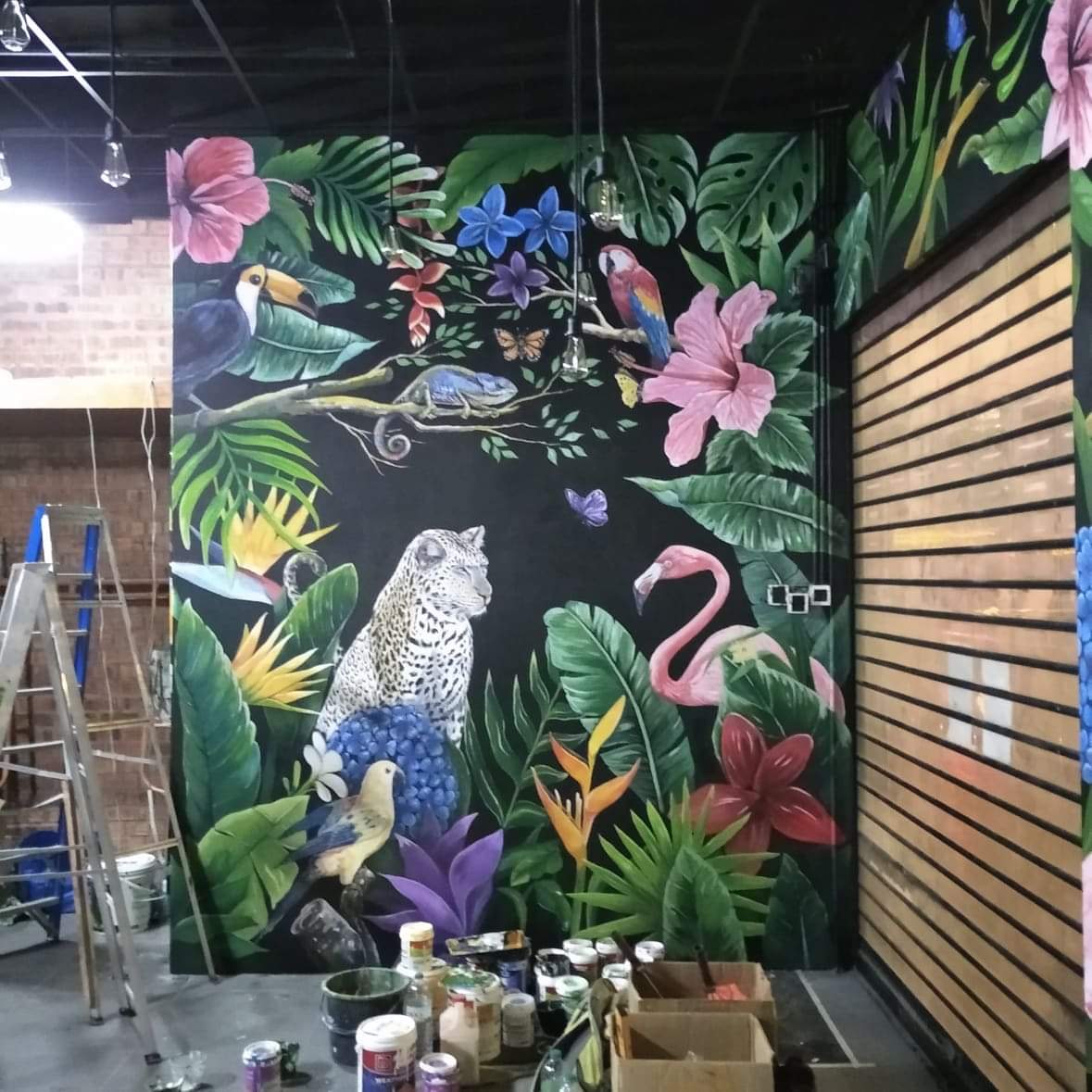 bayanggagak's tweet photo. Mural at Amazonia, Solariz Damansara.
Nak buat mural?boleh roger 😁
#mural #lukisan #muralcantik #muralfloral #muraltropical #muralmurah #muralcafe #muralsekolah #muraloffice #mural #seni #arternative #addictart https://t.co/djj4QGIIko