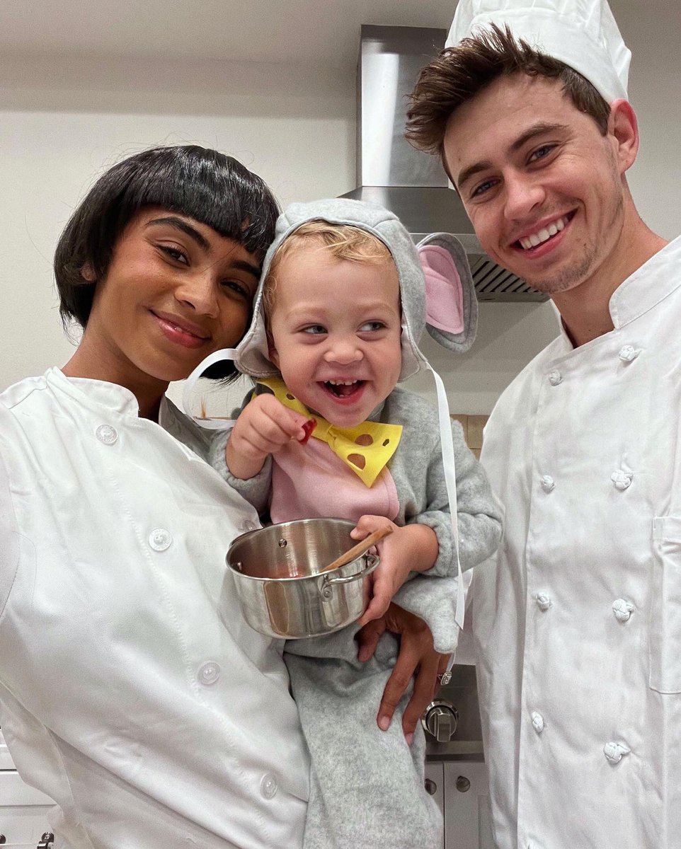 taylorgiavasis's tweet photo. little chef 🧑‍🍳🐭🧀 https://t.co/NJrplyOUrs