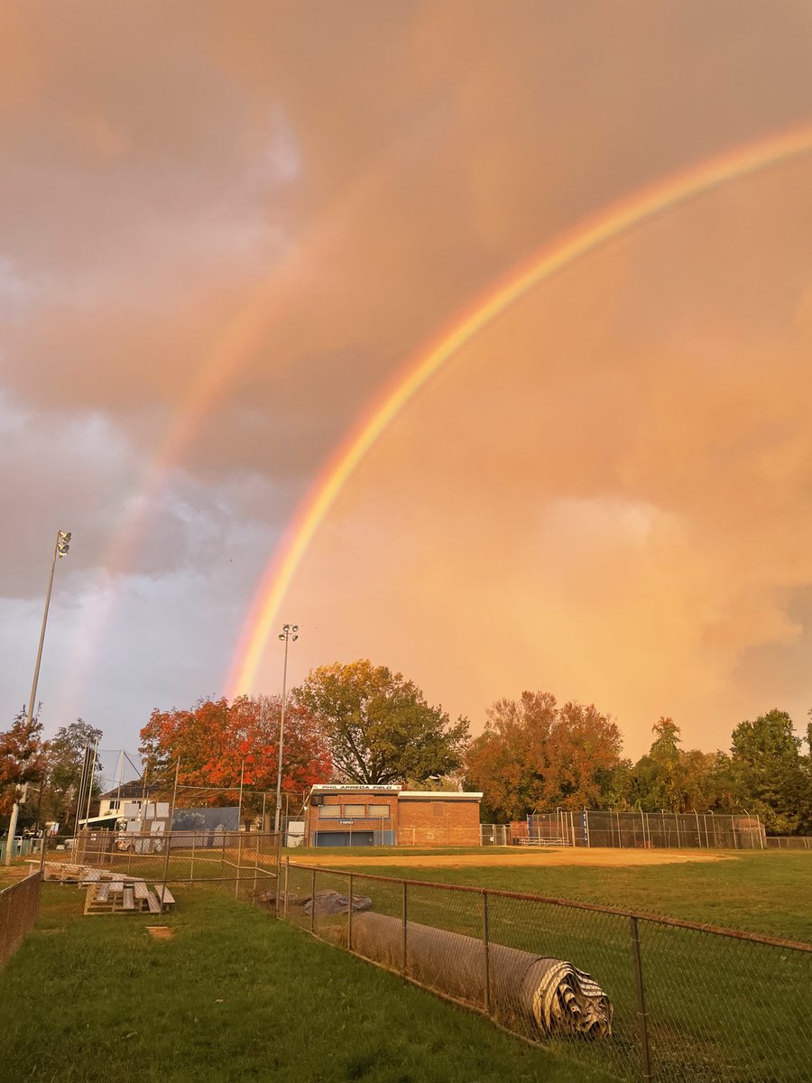 tarajcoleman's tweet photo. Anyone out there in the #spacescience Twitterverse? We had an incredibly bright rainbow in Teaneck NJ this evening. It came along with a very orange glowy sunset and I’m wondering if its strength is related to the geomagnetic storm this weekend? #noaa #nasa https://t.co/2ABn02Db4v