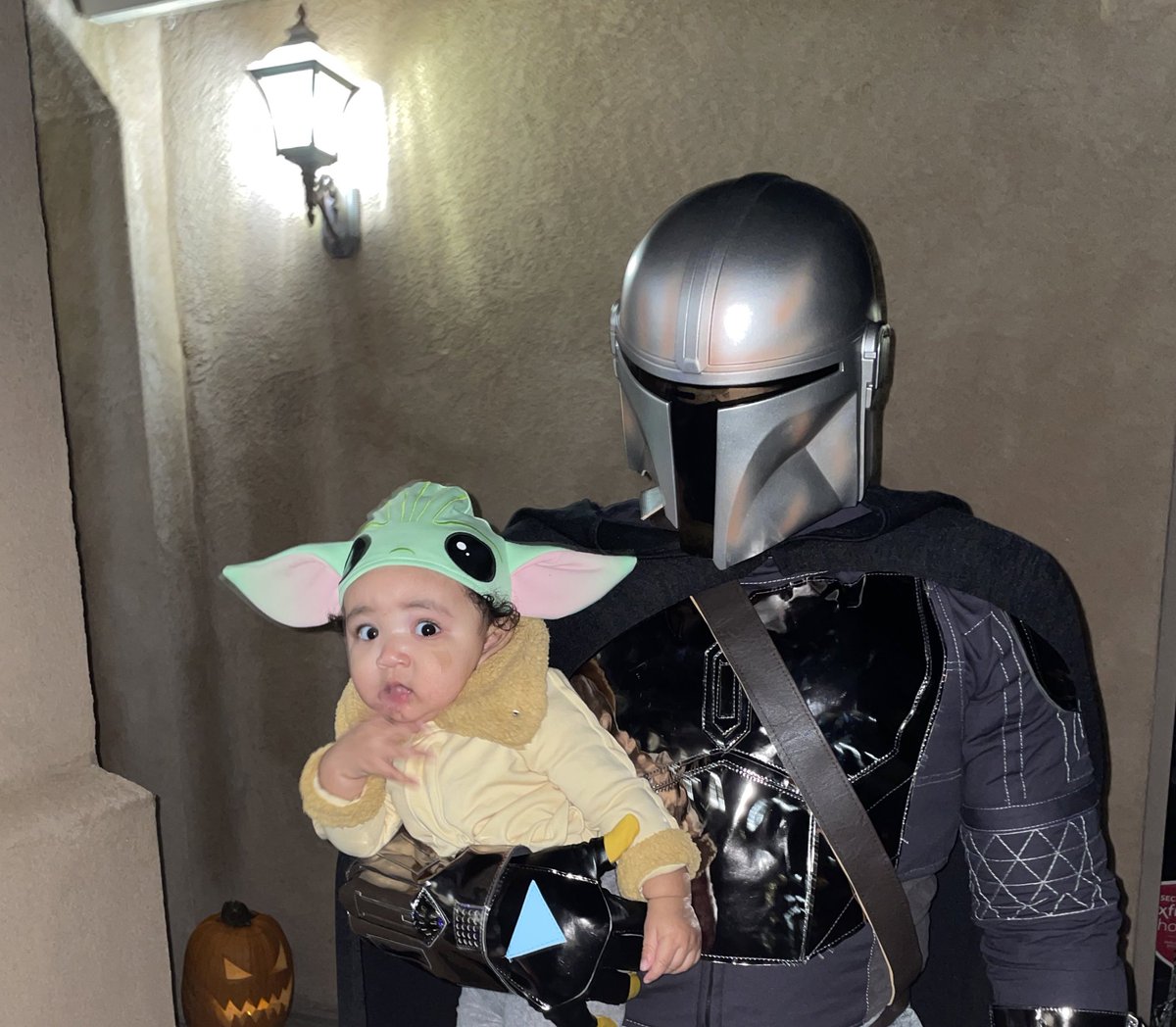CoachMikeAB's tweet photo. 1st Halloween with #TheChild https://t.co/sXlO6zurqU