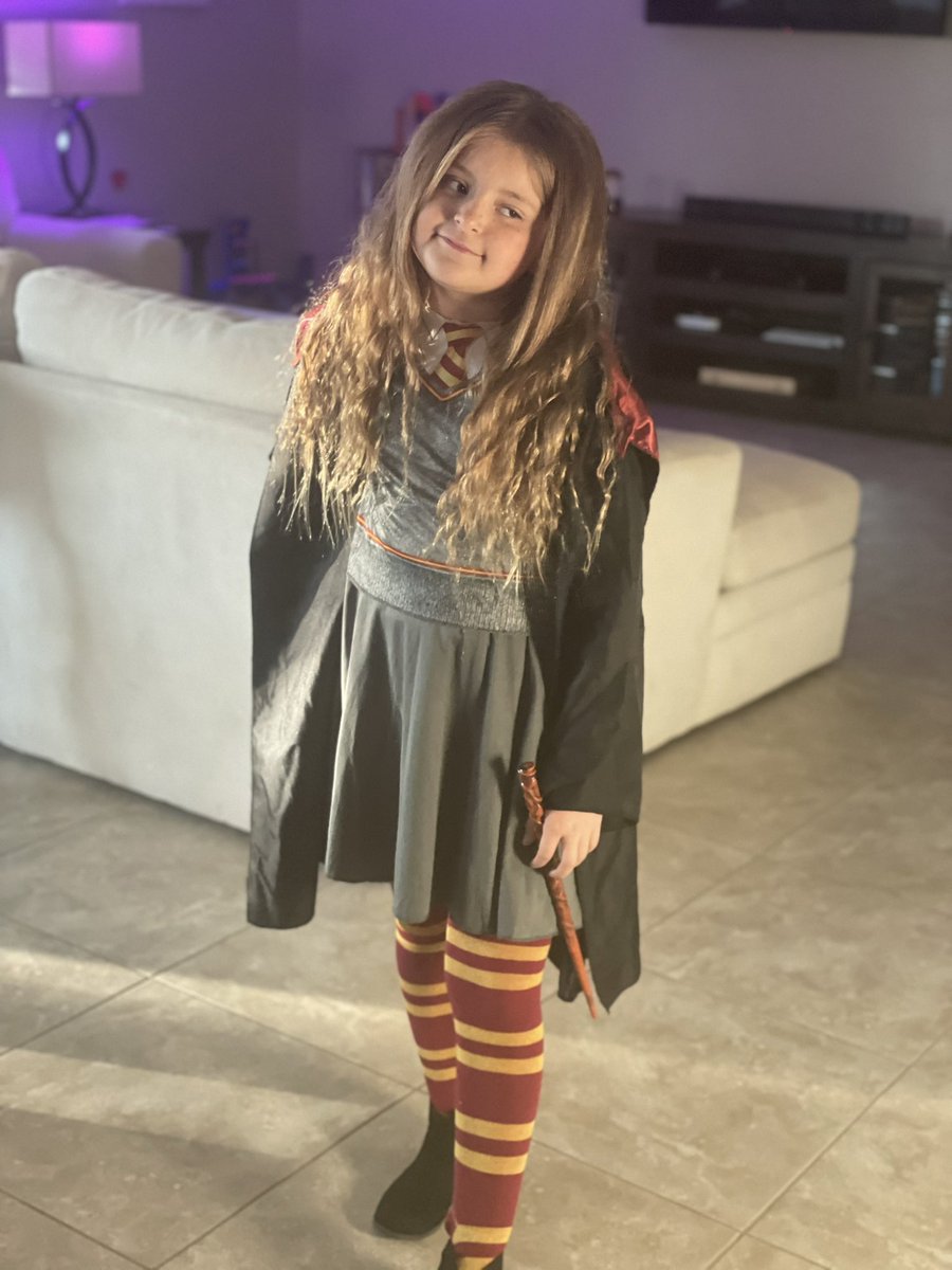 sdecamillo's tweet photo. Who wore is better? Sophia or @EmmaWatson 🤣🤣 happy Halloween 🎃 this little girl is tired but loving giving out the candy we just spent 2 hours getting 🤣🤣 https://t.co/SZio4YGVVV