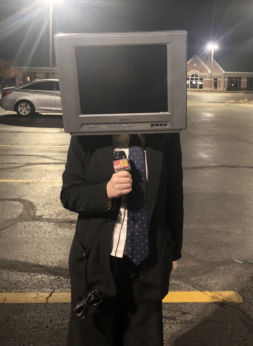 PixelTheVixen's tweet image. Happy Halloween!!
I’m dressed as Local58!