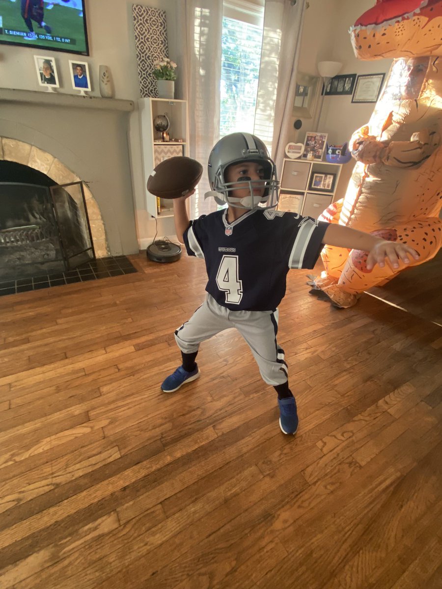 LoudaVett's tweet photo. Happy Halloween @dallascowboys @CowboysNation from Little Dak ππ»
#BestCostume #ExtraCandy https://t.co/5HmGEejSSj