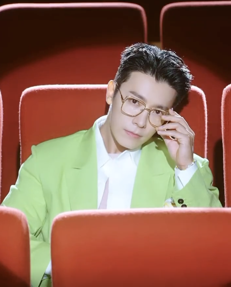 romantic861015's tweet photo. 개잘생겼어 진짜 진짜 진짜로 https://t.co/XgMX0oXUYe