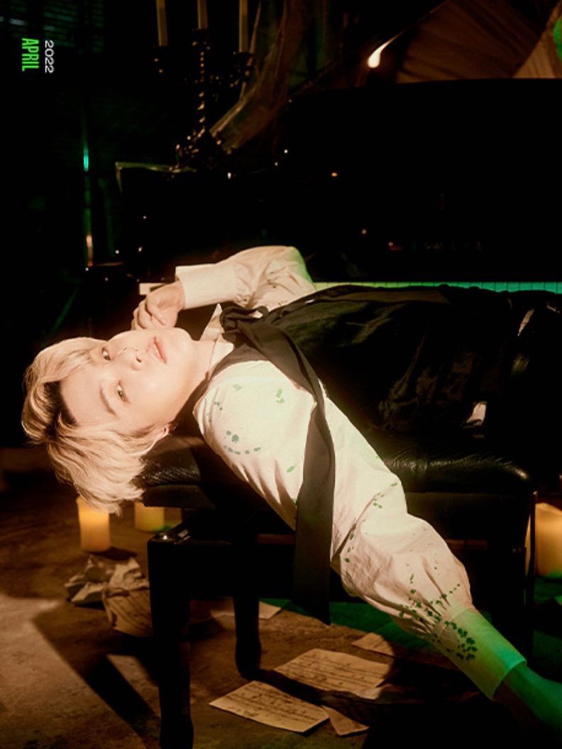 hourIysuga's tweet photo. yoongi for the wall calendar… omg https://t.co/F2rzG1rqJ8