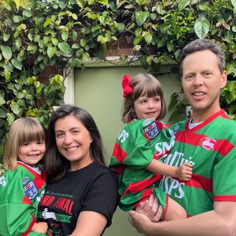 SSFCRABBITOHS's tweet photo. The South Sydney Rabbitohs are mourning the passing of long time Member and sponsor, Sam Maxwell, whose fight against pancreatic cancer ended last week at the age of 38. Vale Sam Maxwell ❤️💚
https://t.co/RKWRgKLrb6 https://t.co/YKJouHgfms