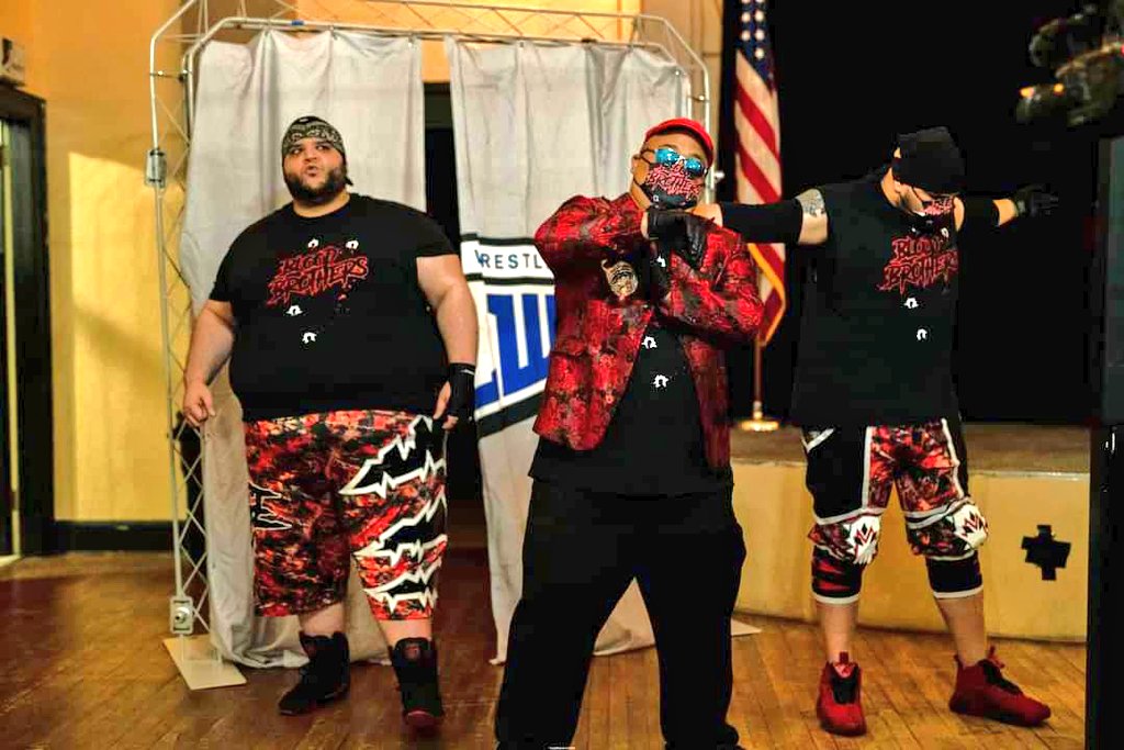 BloodBros6boro's tweet photo. Wishing you all an unhealthy halloween. We hope you get tummy aches and bad credit!
📷 @UpperLimitPro
📷 @mothraswingfoto

#TheRaze #SavageSam #TheProductofFear #MaxxMercy #OTP #BloodBros #TagTeam #ProWrestling #Wrestling #Family #HappyHalloween #sortof #tummyache https://t.co/3uUdBRnSM6