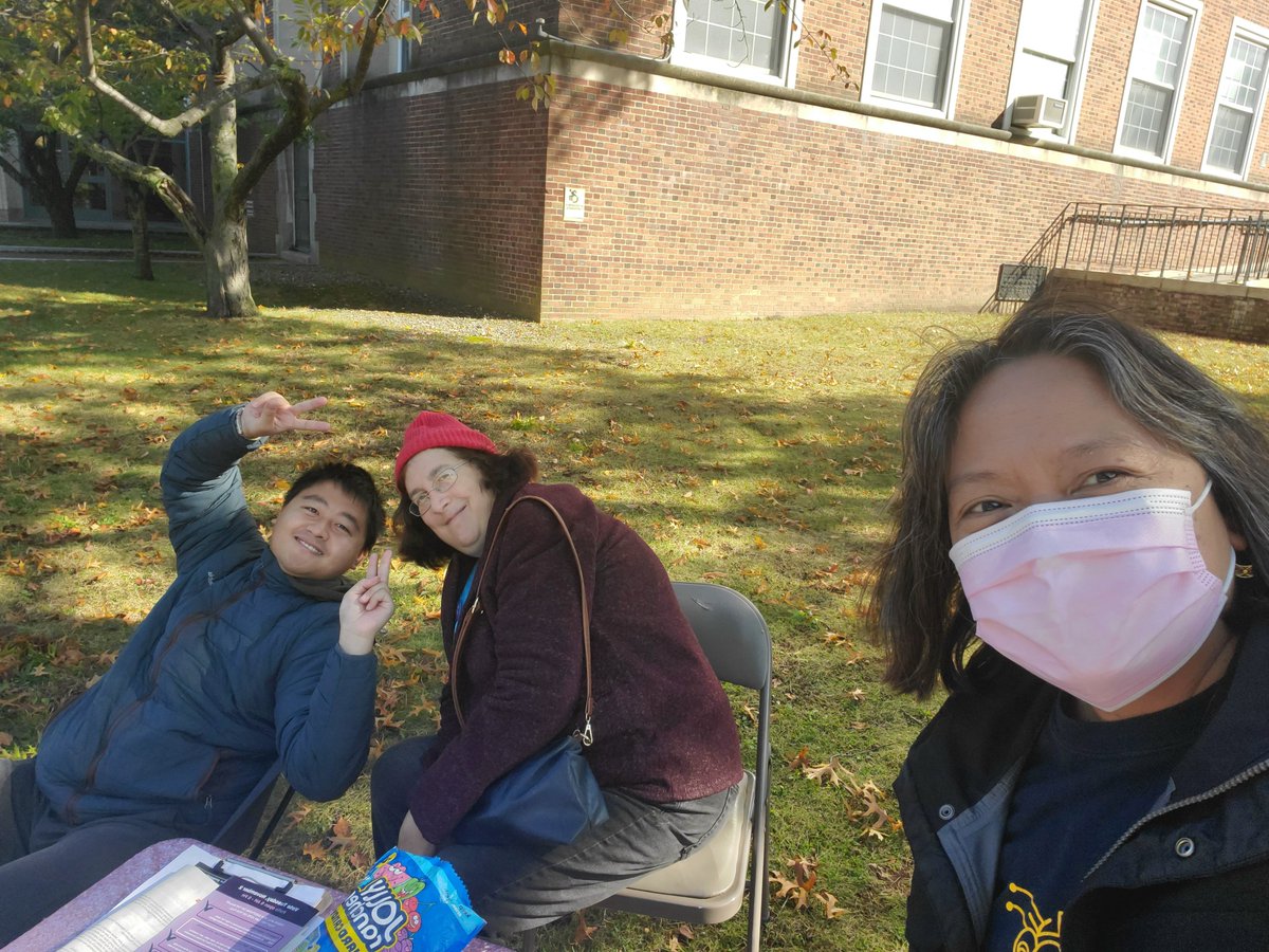 CQUID718's tweet photo. Amazing final day of #EarlyVoting2021 for #CQuID members & friends today! There was a 6-fold increase in the number of voters today at Queens Borough Hall polling site in the City Council District 32 race as last Sunday โญ https://t.co/WNjqCQjgZb