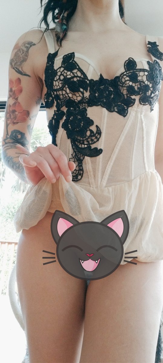 Indicaberryyy's tweet photo. A nature loving exhibitionist, a daily 420 princess 💚 I'm also fetish friendly as fuck 😈
New 18+ content posted daily 💦 Multiple videos weekly 🧨 Dick/Pussy ratings 😻🍆 Access to DMs 💟 LOVE Custom content 🤯
Only $6 until the end of November! 🔞🙈🥵
https://t.co/aEnMV8iyOW https://t.co/6i2avVk3SF