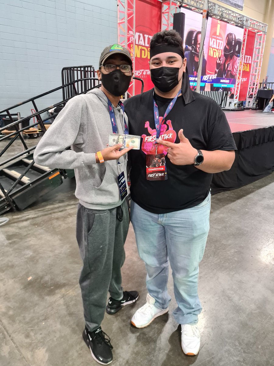 iSnaXed's tweet photo. Man of my word! @Capitancit0 takes @EKING2626's BOUNTY!
#FirstAttack2021 https://t.co/cGpLXpXsQv