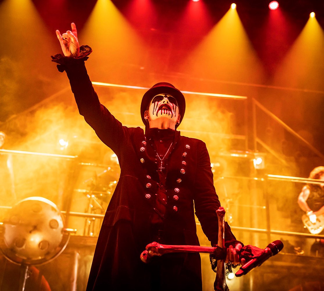 kingdiamond's tweet photo. Every night to me is Halloween.. 

Stay Heavy.. 🎃

Photo: Maurice Nunez https://t.co/Lbmsq9ylMt