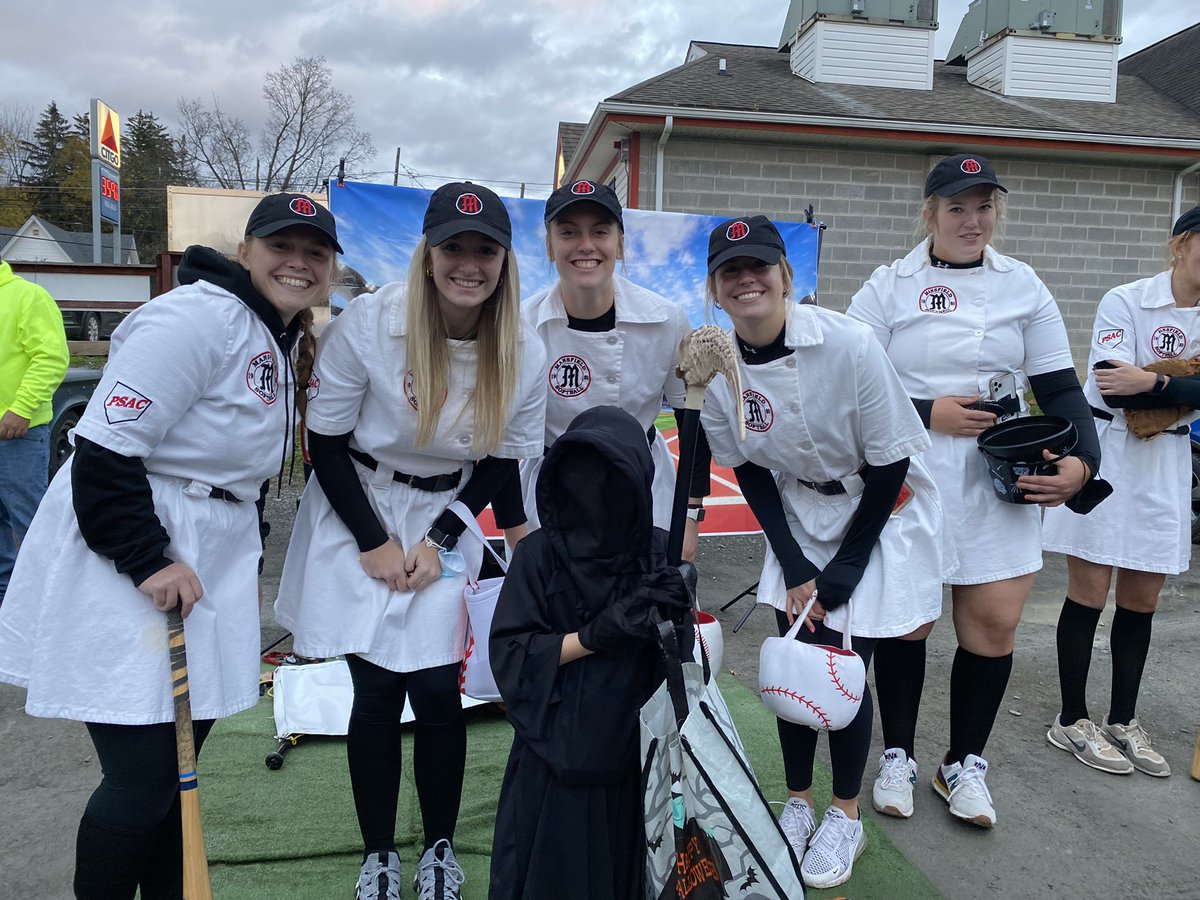 From cows to princesses we enjoyed serving our community at the Mansfield Trunk or Treat! #comMUnity #MUSB42