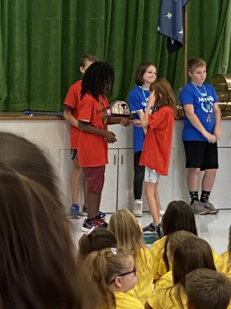 MsLParsons88's tweet photo. Loved celebrating my students at our October celebration! #iamwfisd #room2crew https://t.co/DXZkgfuORs