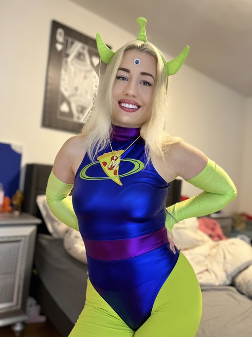 Halloween Has been Fun 🎃👽 https://t.co/9m9g7KBSe1