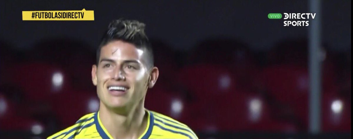 DSportsCO's tweet photo. ⚠️ “James Rodríguez sufrió una contusión en la décima costilla y necesitará días de reposo para recuperarse".

¡En 11 días jugamos vs. Brasil y en 16 vs. Paraguay!

🇨🇴 Así esté tocado, ¿ustedes igual lo llaman a la #SeleccionColombia para esta fecha de Eliminatorias?

🔁 SÍ
♥️ NO https://t.co/U5FZtEQVx0