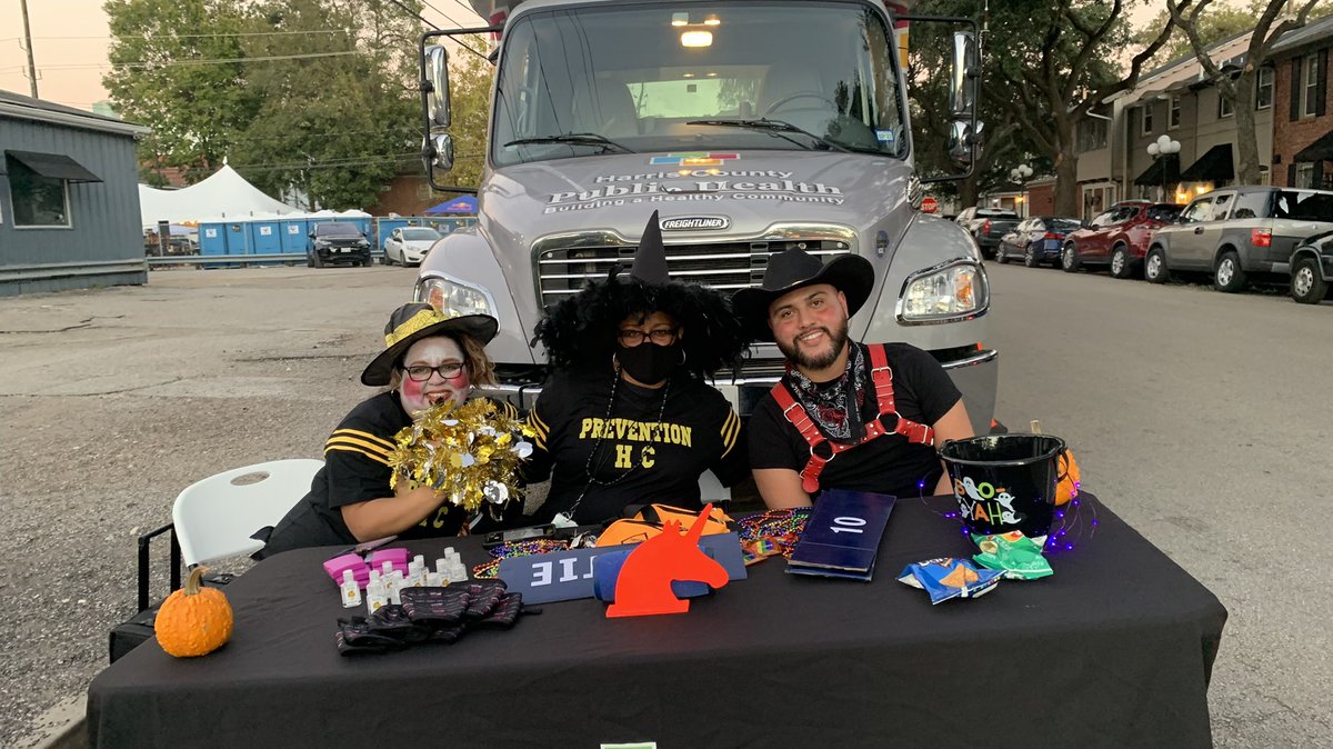 Testing123HTX's tweet photo. Happy Halloween from @hcphtx #testing123htx! https://t.co/WSev1lWGfq