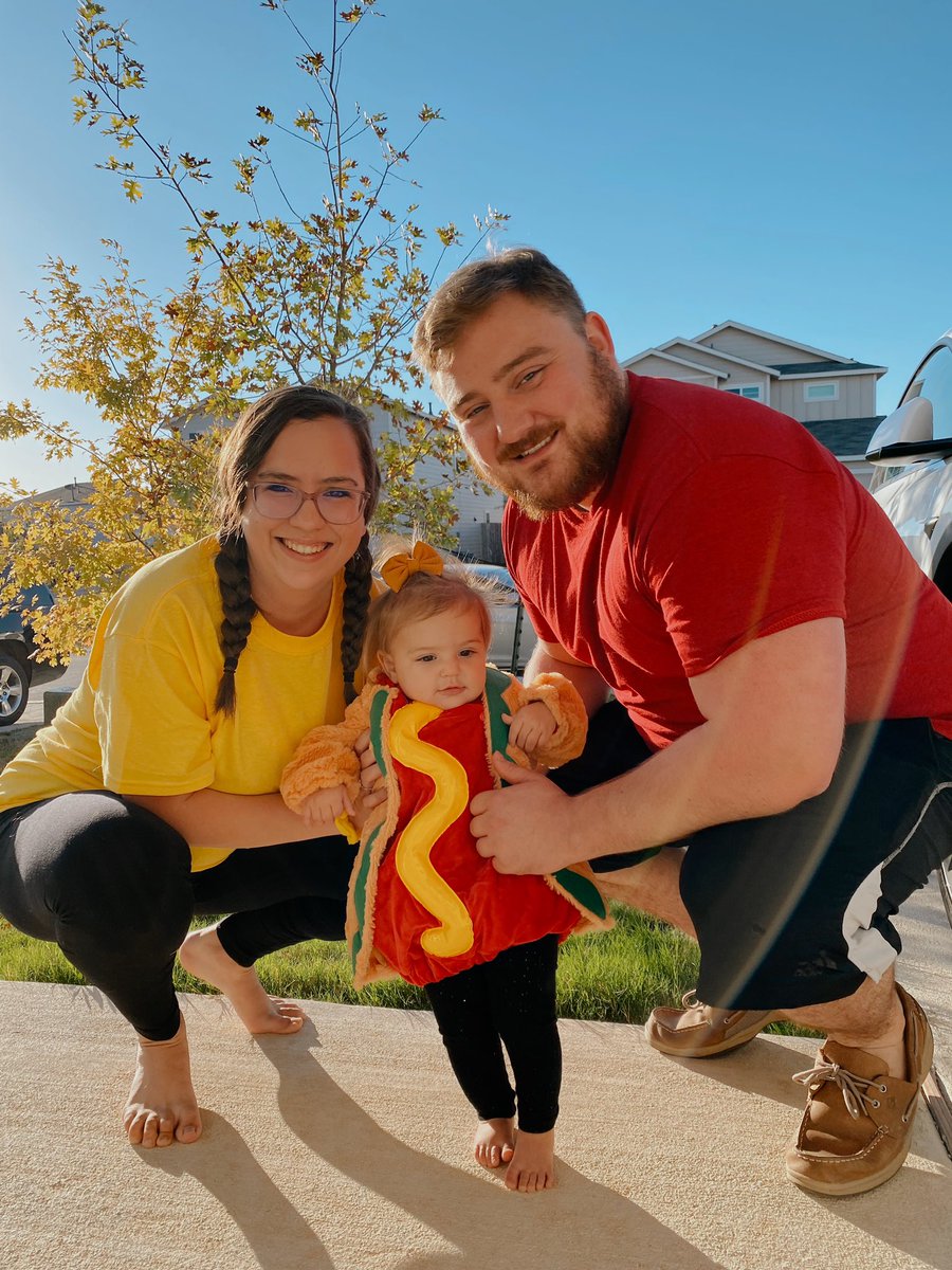 zandybauer's tweet photo. Hot dog, ketchup and mustard ❤️💛 https://t.co/ERMKLhLh96