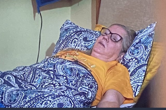 CaptPiccard's tweet photo. #90dayfiancetheotherway
Somebody call the US embassy in India so they can go get Jenny out that house, she’s in danger 😆 https://t.co/jr5daNu51w