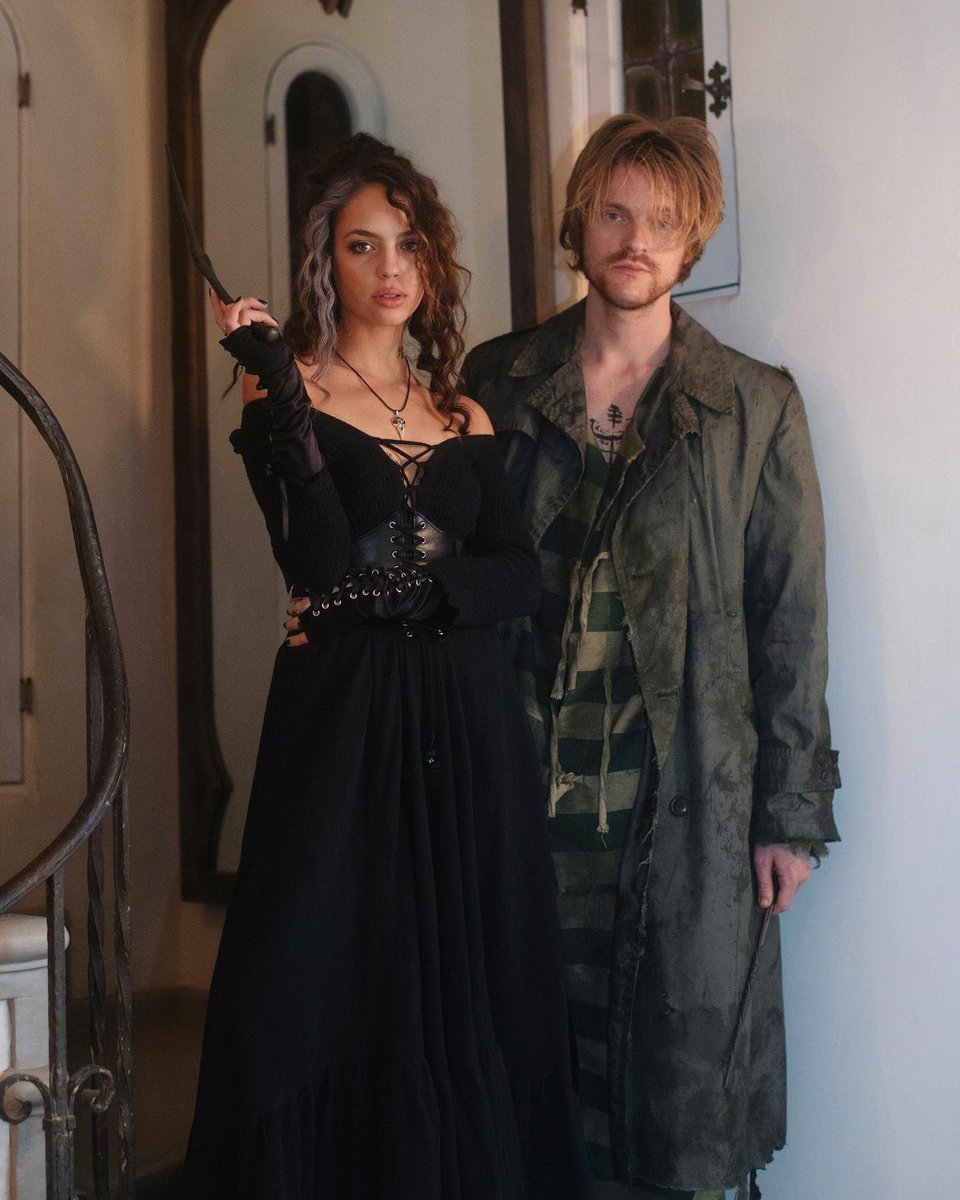 ClaudiaSulewski's tweet photo. i killed sirius black🪄 https://t.co/r5Y8u0vOB7