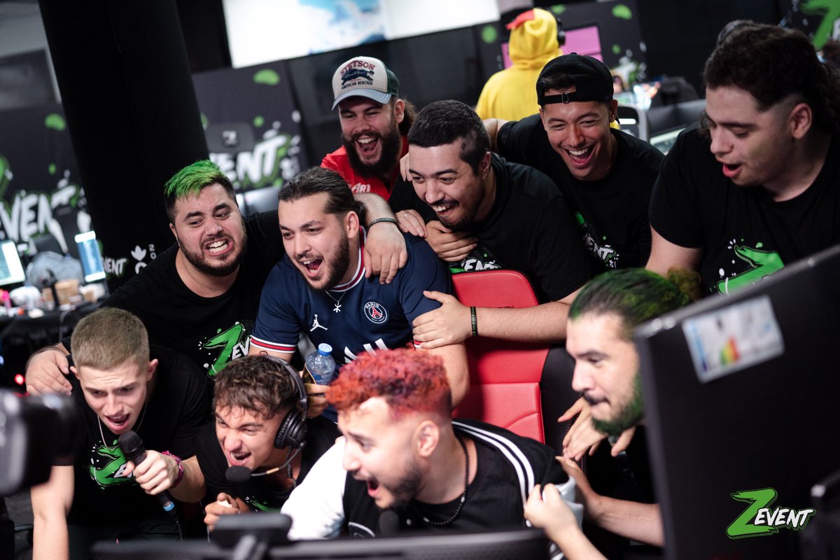 Crumzeii's tweet photo. Après ce #Zevent2021 on peux enfin dire que TWITCH FR>>>>> TWITCH MONDE https://t.co/TV9oUByHR4