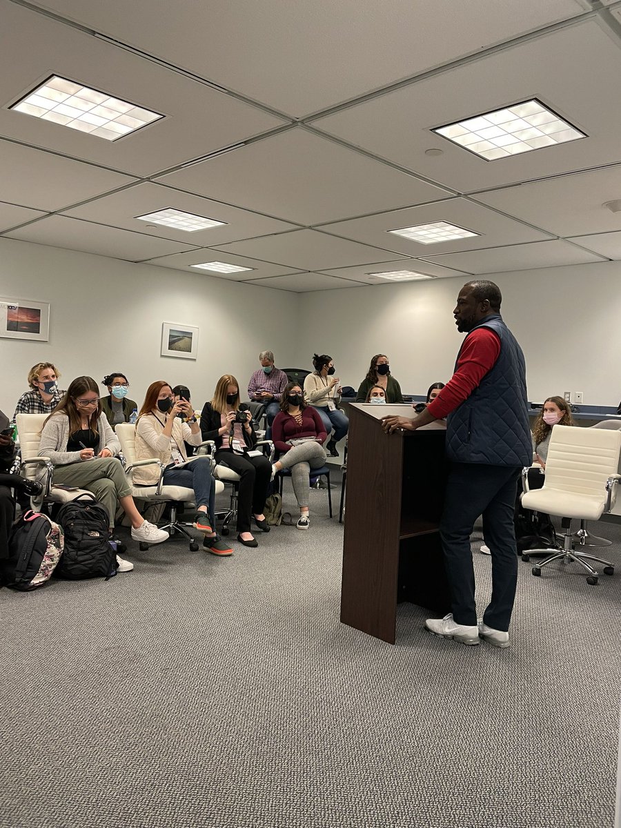 BFischerMartin's tweet photo. A great way to start our @AmericanU trip to Richmond to study VA Gov race - thanks to Mayor @LevarStoney and #VADem chair @AndrewWhitleyVA for welcoming us Saturday! https://t.co/RK9aoo4nZs