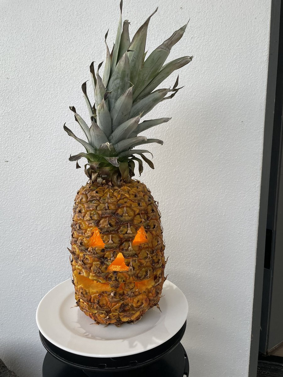 NotDerekSchmidt's tweet photo. Boo! #wilson https://t.co/c3QeVGt5HH