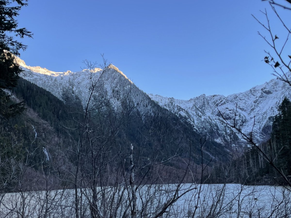 rovingkashmiri's tweet photo. Goat Lake you were amazing :)
#backtohikes
#goatlake 
#pnw https://t.co/3f0faZ67ZD