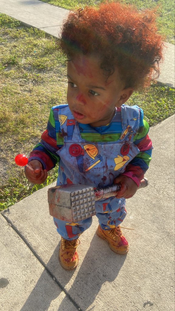 desMonroeee's tweet photo. Hi, Im Chucky And Im Your Friend To The End Howdy Hoooo Hahaha🥳❤️‍🩹 
#Halloween2021 https://t.co/o6B3IVcSWO