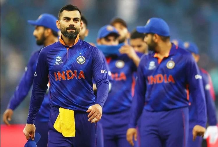 OfficalZeshan's tweet photo. @bhogleharsha Virat is a superb player but Captain job not his cup of tea. https://t.co/aTja6ApbyO