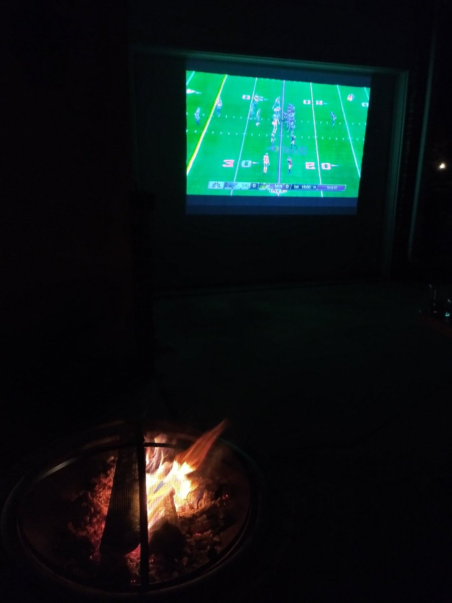 Vikes_Dawgs's tweet photo. Trick or treating in the driveway with a fire and halloween scary on the garage door. Sipping a Woodford Double Oaked
Rolling right into #SNF with the #Vikings game
#Skol
Touchdown Thielen
#ImNotCold https://t.co/nsg6eNwt9D