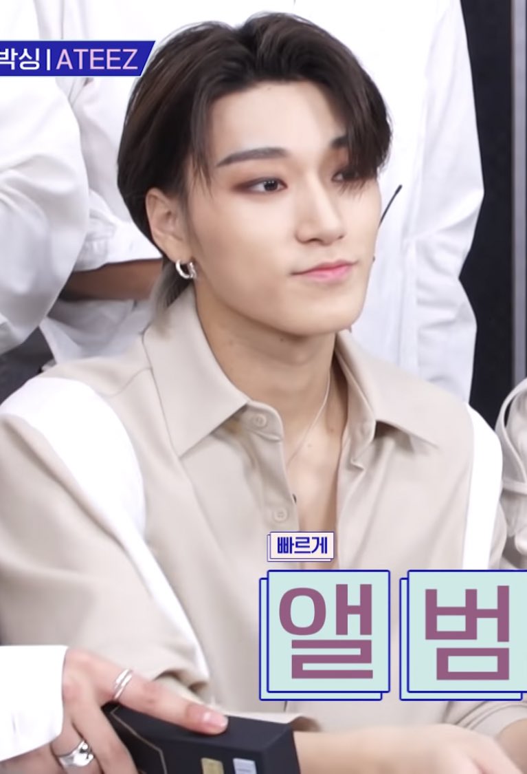 kasey_hhh's tweet photo. san pic of the day ♥︎
#ATEEZ #SAN #에이티즈 #산 https://t.co/ccFcLmMeTR