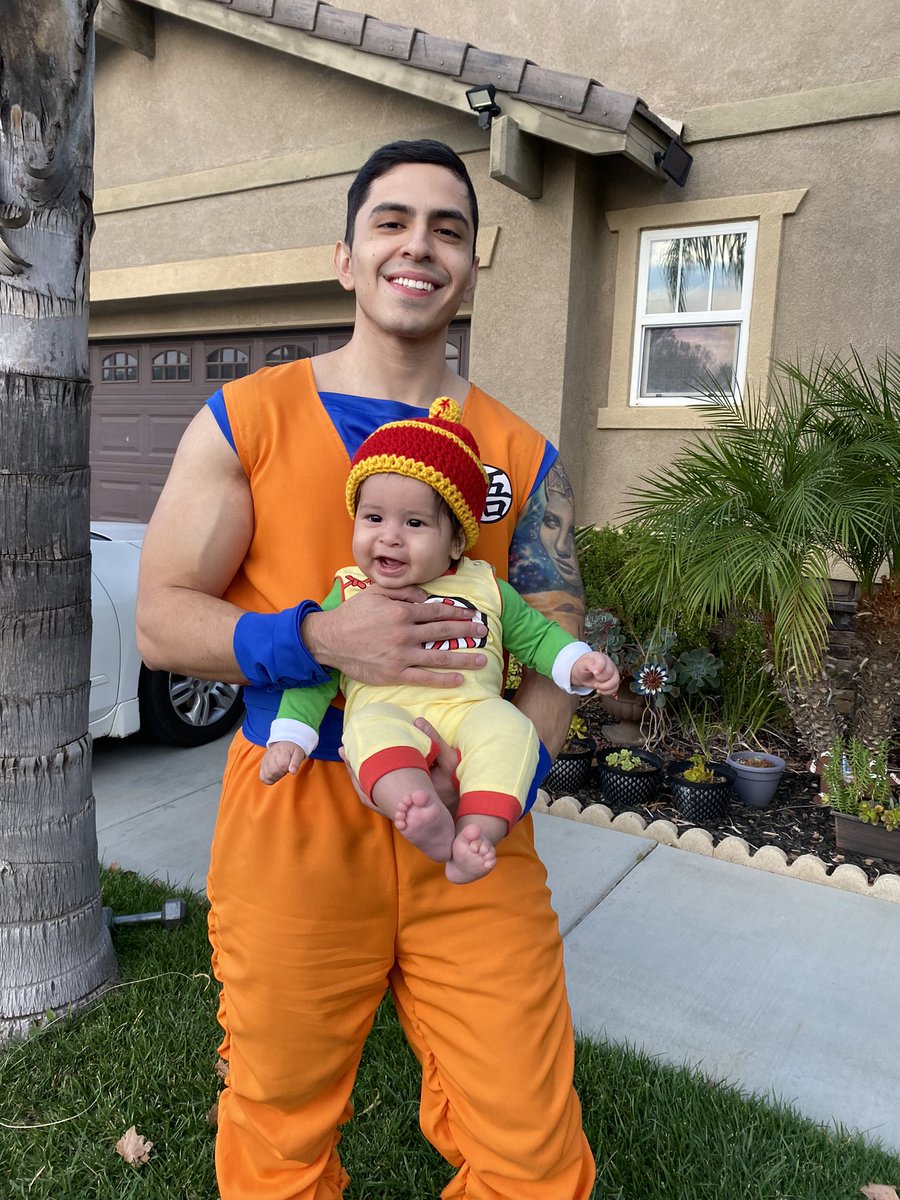 FoolRaul's tweet image. Just me and my son🧡🐉