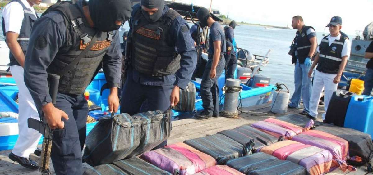 EcuavisaInforma's tweet image. Manabí: Desarticulan a la más grande organización narco criminal. bit.ly/3CJWYHa