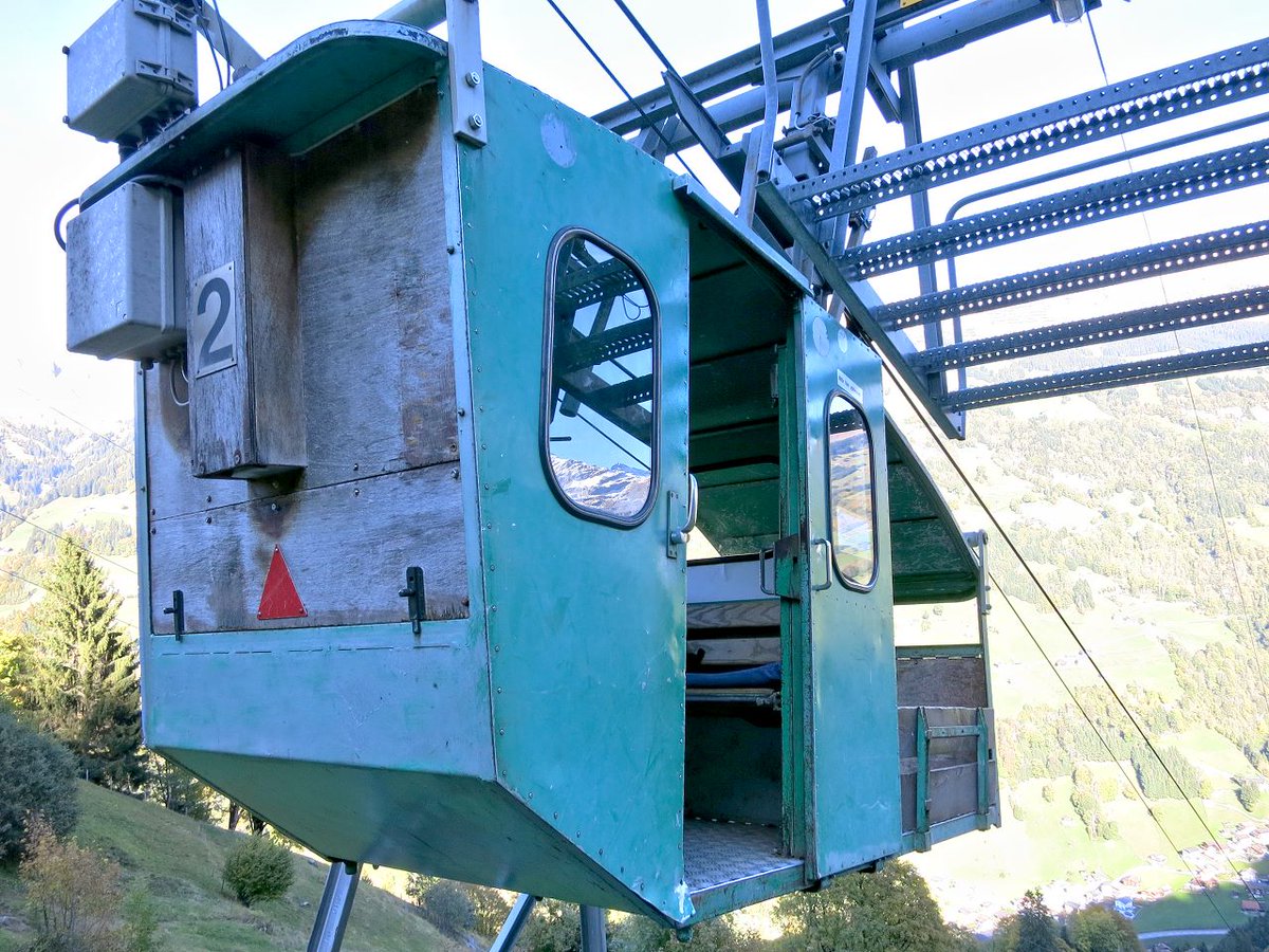 standseilbahnen's tweet photo. Luftseilbahn Spiringen - Eggenbergli - ein Erlebnis - besuchen Sie diese spezielle Seilbahn - cable car Eggenbergli #Switzerland #cablecar #Seilbahn #Luftseilbahn #tourism #visitit 

Video ➡️ https://t.co/suXlxPrBA7 https://t.co/q0Yrbh5UQp