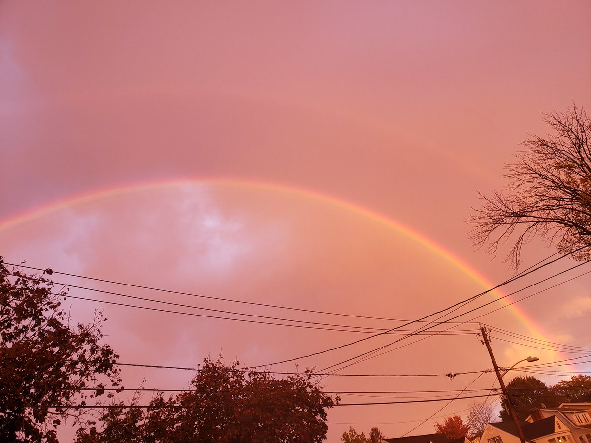 RooftopMick's tweet photo. Caught this today. #NewJersey #rainbow #doublerainbow #atsunset https://t.co/R6BHdq8gQx