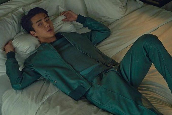 hourly sehun tweet media