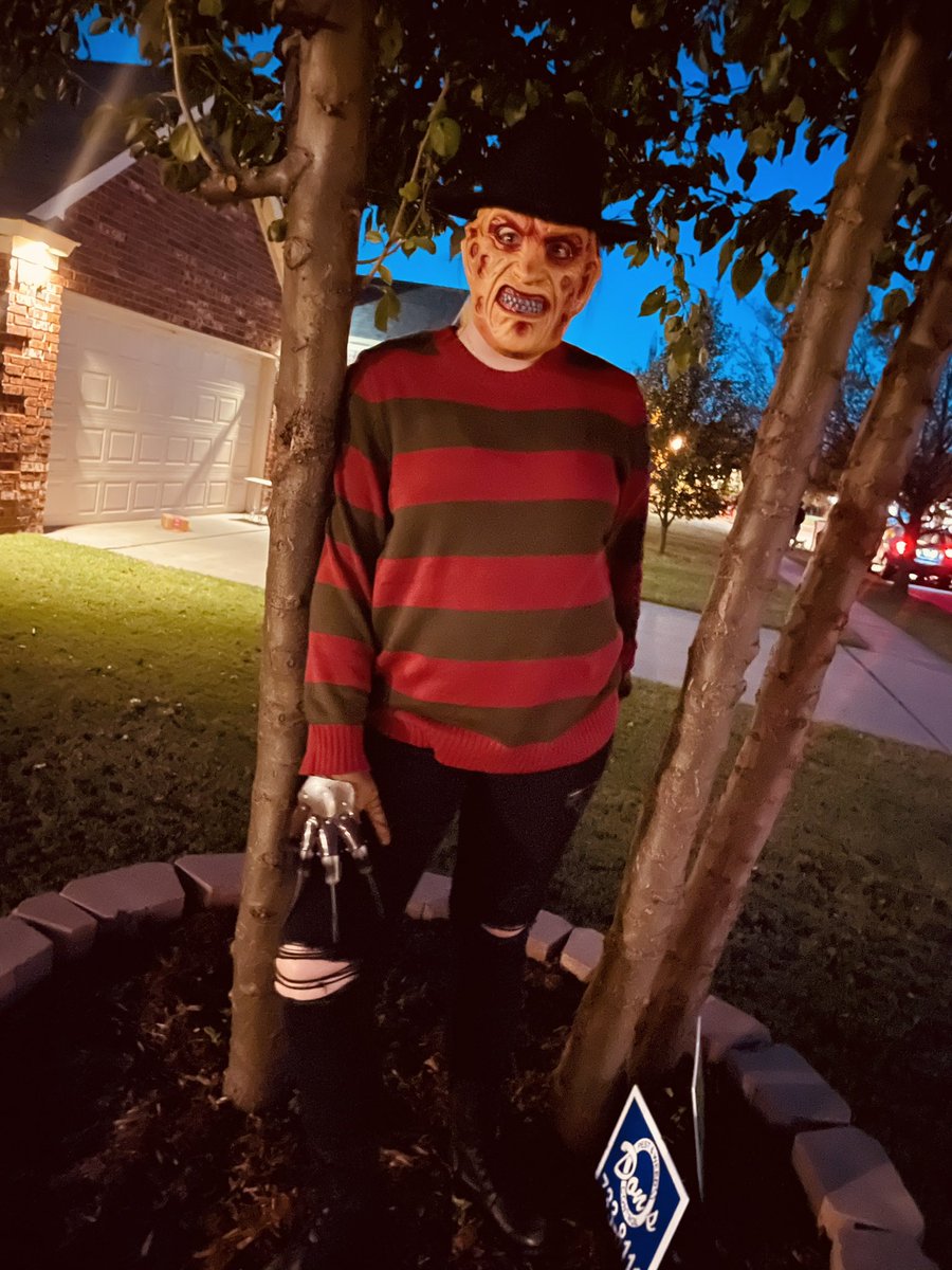 Amanda McKinney (@amanda3mckinney) on Twitter photo Happy Halloween!!! <a href="/Steflo_12/">Stefanie Barnett</a> scaring the kids! #Priceless #BestLife #halloween2021 Happy Halloween!!! <a href="/Steflo_12/">Stefanie Barnett</a> scaring the kids! #Priceless #BestLife #halloween2021