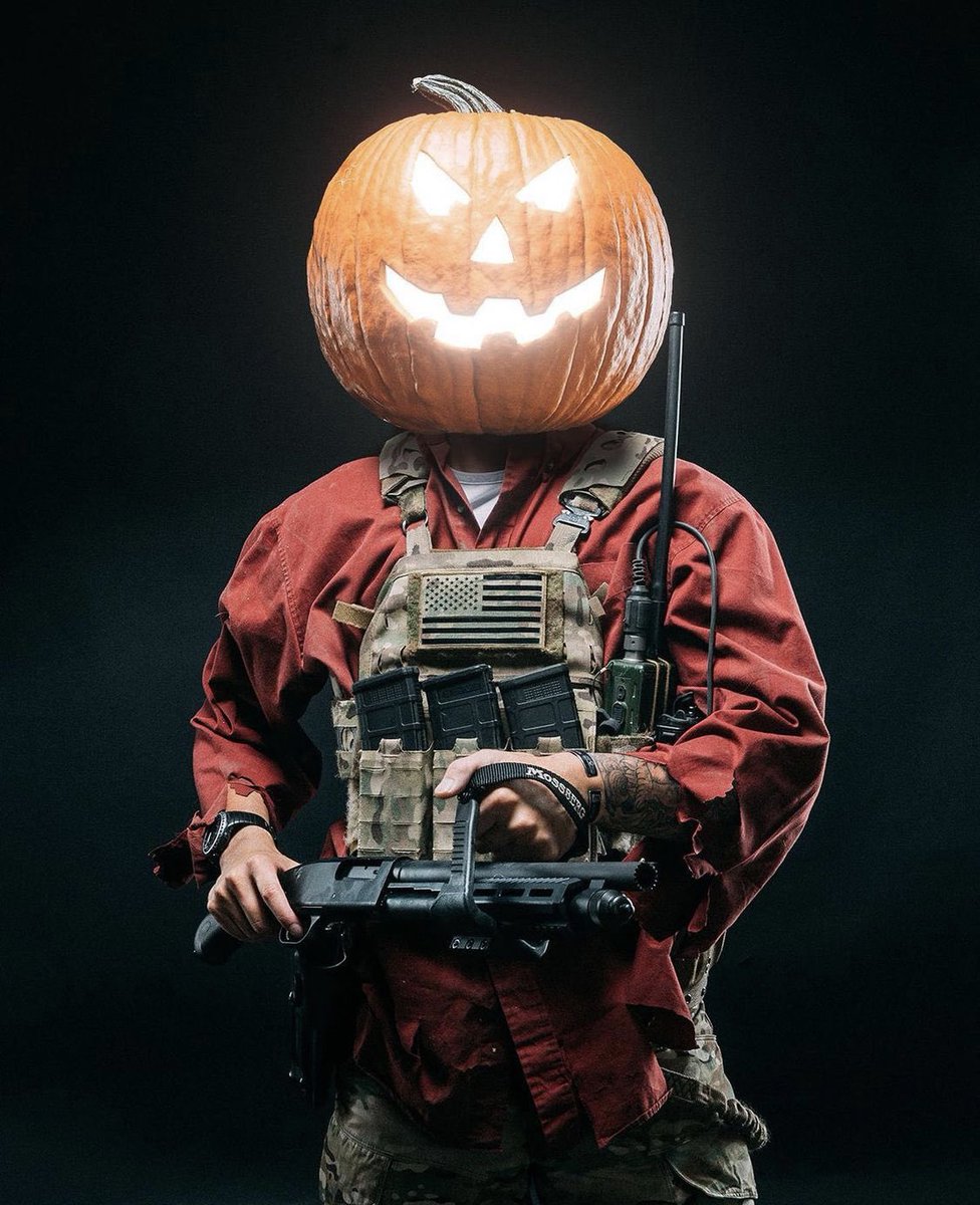 Boo. #Mossberg #Mossberg590 #MossbergChainsaw #HappyHalloween
