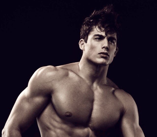 джастин хартли улыбка. пьетро боселли (pietro boselli). пьетро бозелли. мужское тело. роберт паттинсон в хорошем качестве.