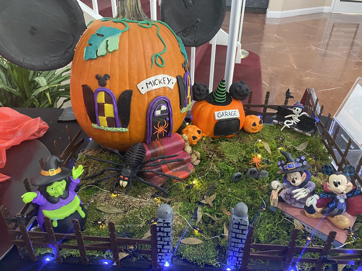 Well the votes are in at CPR!! Admin won with their beautiful Nemo pumpkin. 2nd place for housekeeping, and third was Sales. Great job everyone!!! Go ahead and start planning for next year! @lloduca @Marydishoyan @DRIVargasC @Julissa7777 @DiamondCareers @diamondresorts