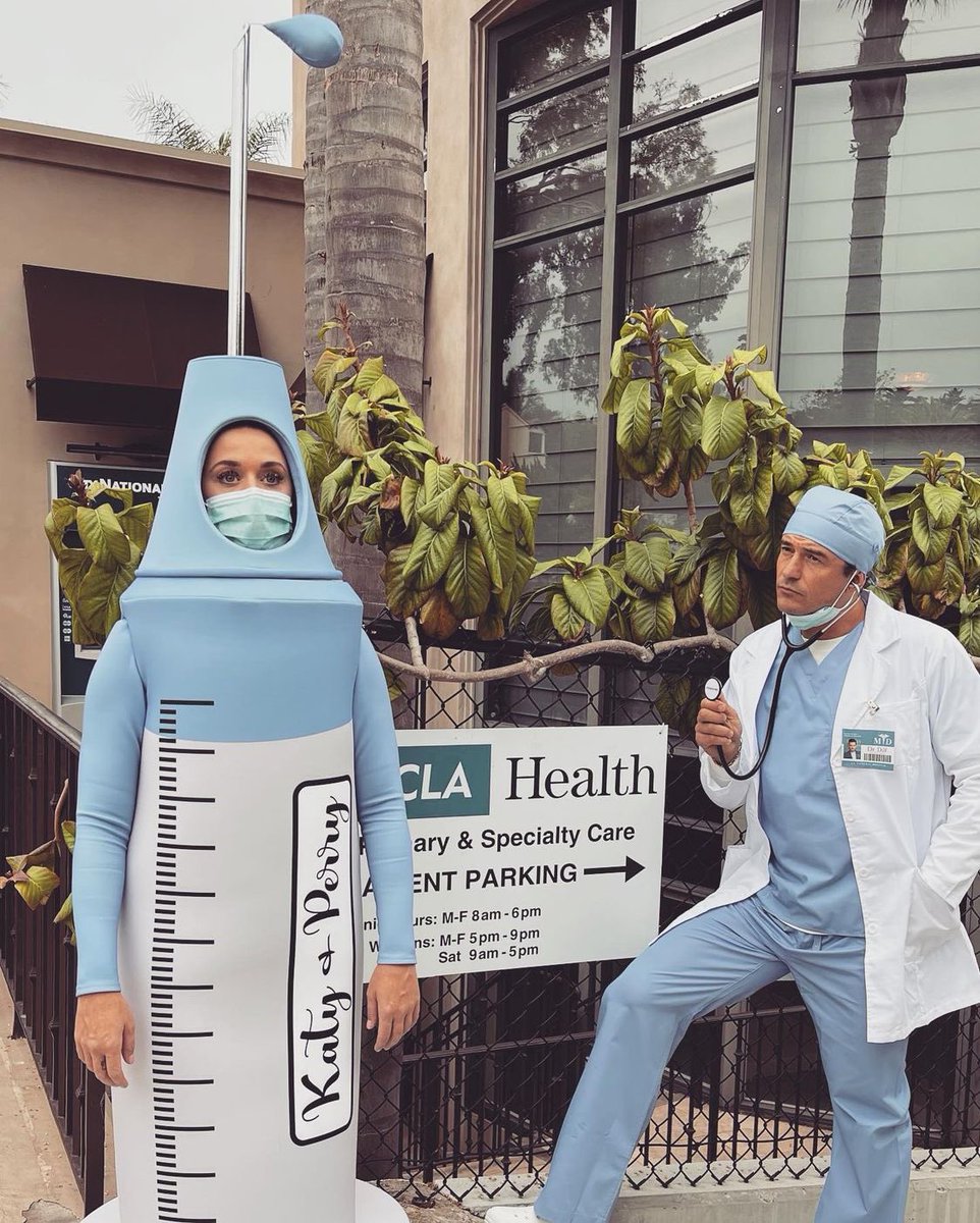 Katy Perry and Orlando Bloom show off their #Halloween costumes:

“stay safe guys 💉💦”