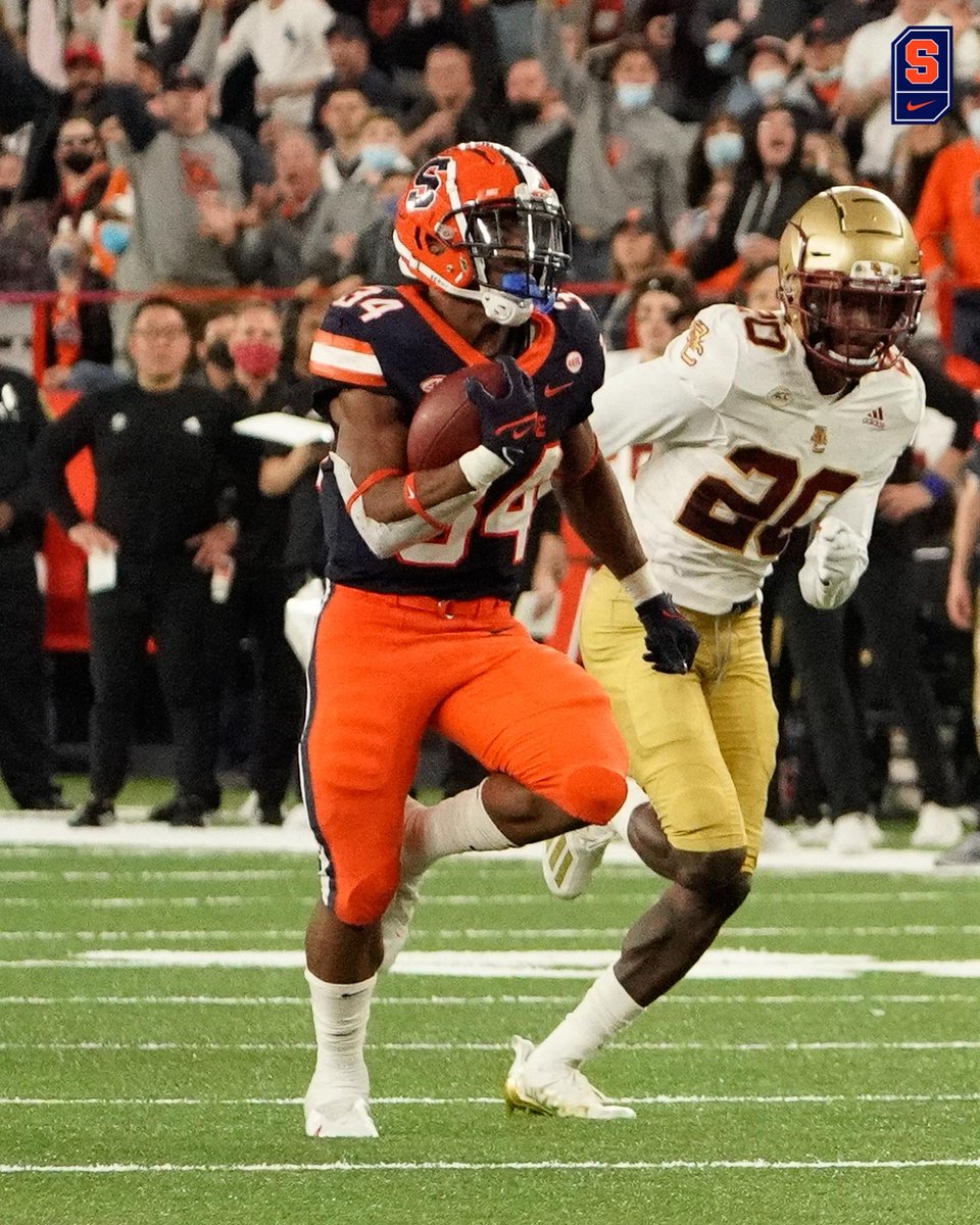 seantucker2020's tweet photo. Another ACC win Syracuse 21 BC 6.  I'm pleased with my performance and with the outcome of the game.  I had 26 Att for 207 Yds and a TD.  With a much needed bye week and 3 games left, I plan to finish strong! https://t.co/vn6RdJkPV6