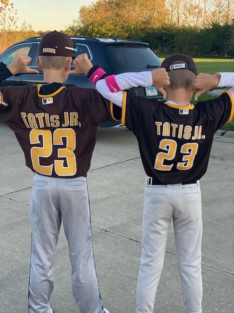 barriger_matt's tweet photo. @tatis_jr Halloween costume. https://t.co/ARxYMHS9x9