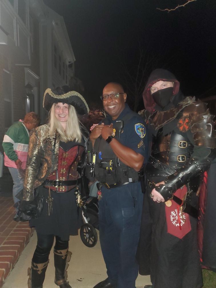 chief_601's tweet photo. This evening La Plata police officers and members of Explorer Post 1888 La Plata, MD were out and about in the community ensuring the safety of our young super heroes, princesses, and goblins.  It was a night of great community interaction.  Happy Halloween from LPPD! https://t.co/Sm18sPV8zI